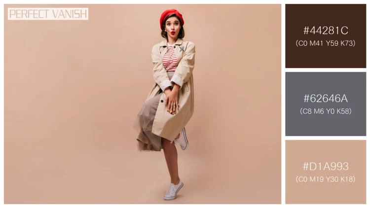 ファッショナブルな女性モデルの無料配色パターン 3色 フリー stylish lady trench