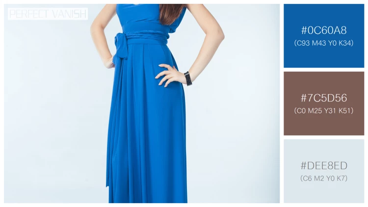 ファッショナブルな女性モデルの無料配色パターン 3色 フリー young woman blue