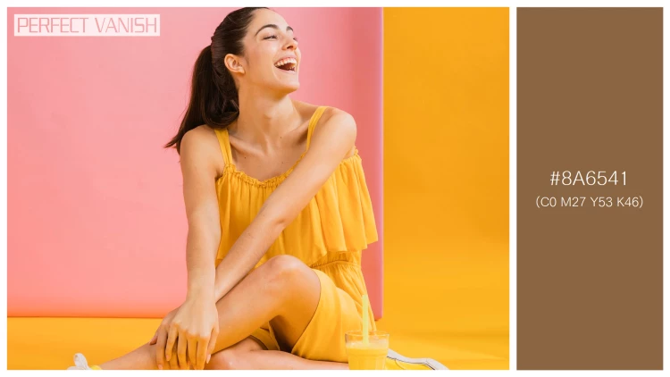 ファッショナブルな女性モデルの無料配色パターン 1色 フリー woman yellow dress